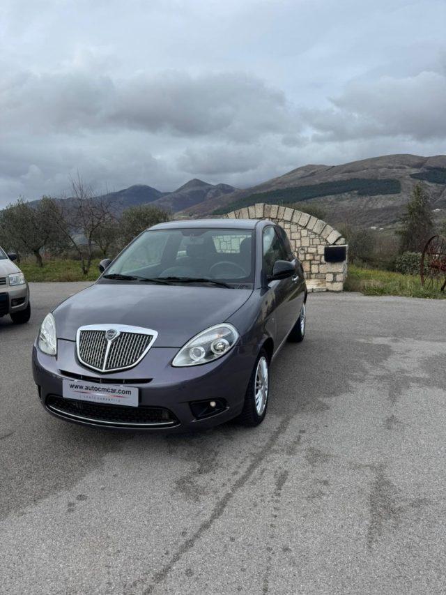 LANCIA Ypsilon 1.2 69 CV Unyca