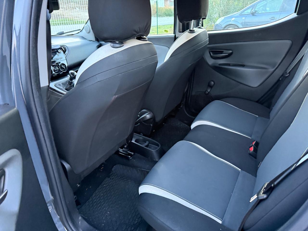 Lancia Ypsilon 2015 0.9 TwinAir Metano PERMUTE