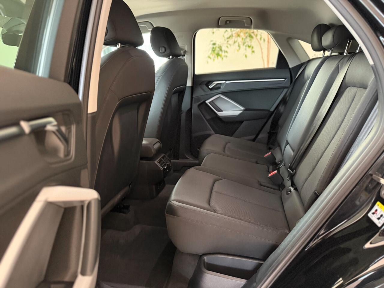 Audi Q3 Sportback 35 2.0 tdi Bus. Plus s-tronic Matrix