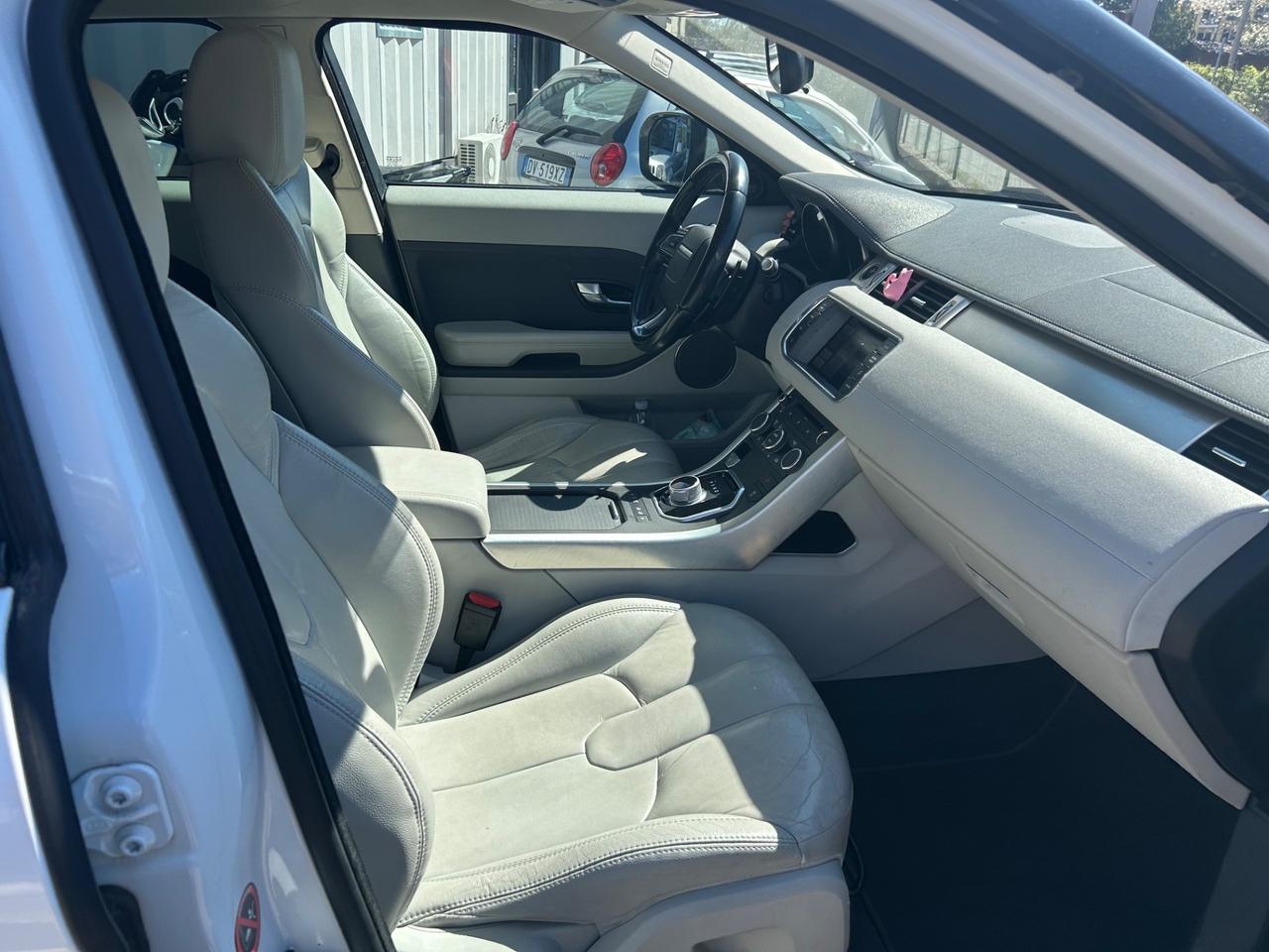 Land Rover Range Evoque 2.2 TD4 5p. Prestige