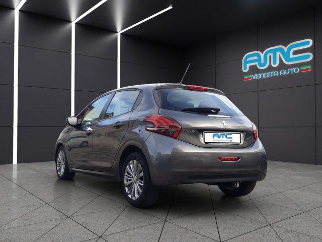PEUGEOT 208 1° serie PureTech 82 5 porte Allure