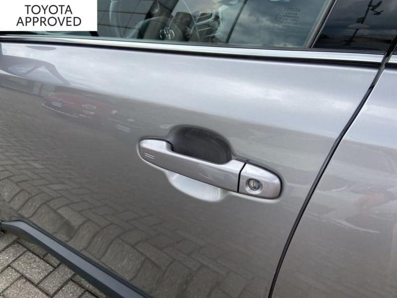 Toyota C-HR 1.8H LOUNGE 2WD E-CVT MY18