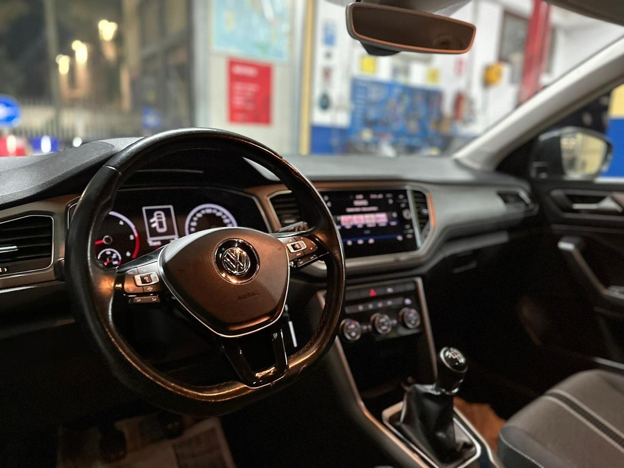 Volkswagen T-Roc 1.6 TDI SCR Business BlueMotion Technology