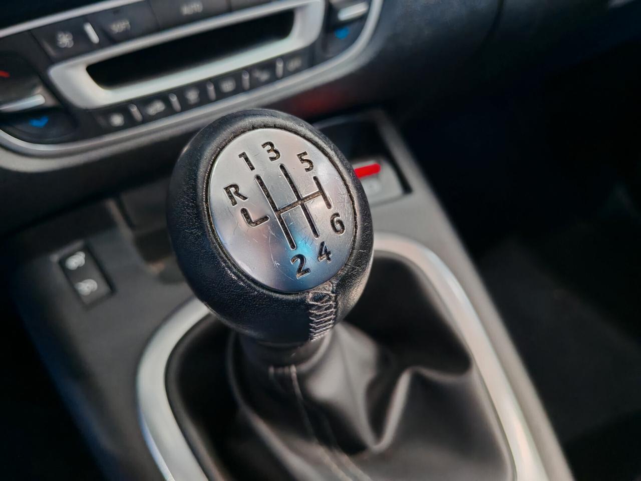 Renault Scenic 1.5 dCi 110CV Limited