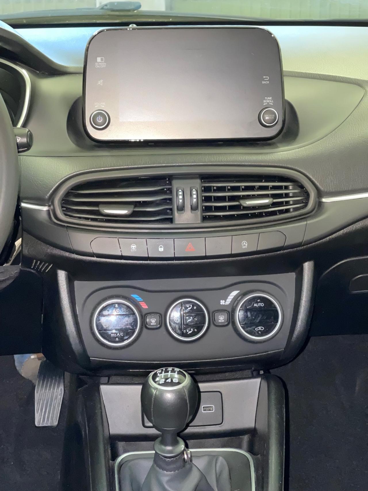 Fiat Tipo 1.6 Mjt S&S SW Mirror