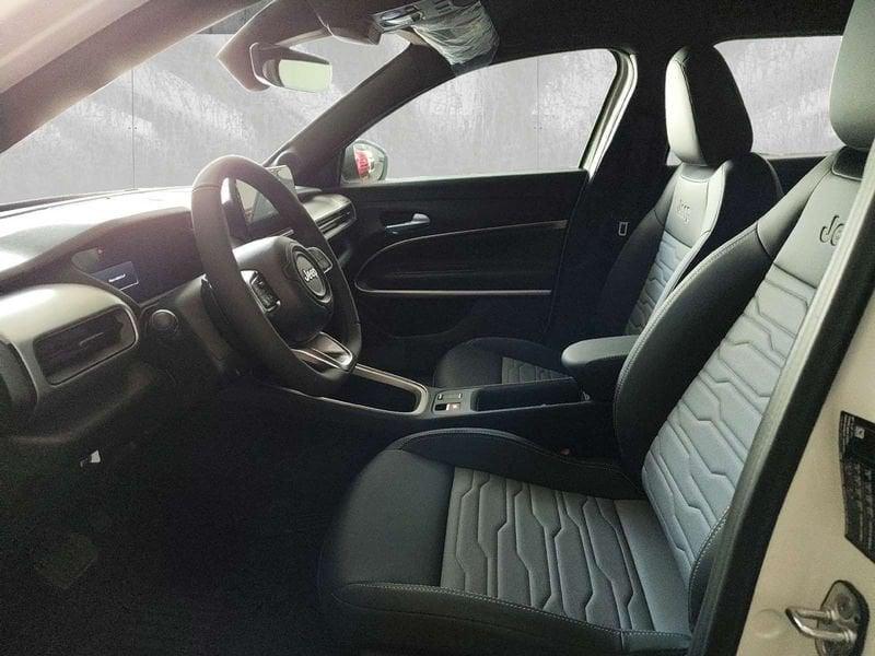 Jeep Avenger 1.2 turbo e-hybrid mhev Upland 4xe 145cv edct6