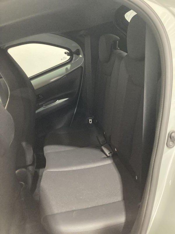 Toyota Aygo X 1.0B (72 CV) Lounge S-CVT