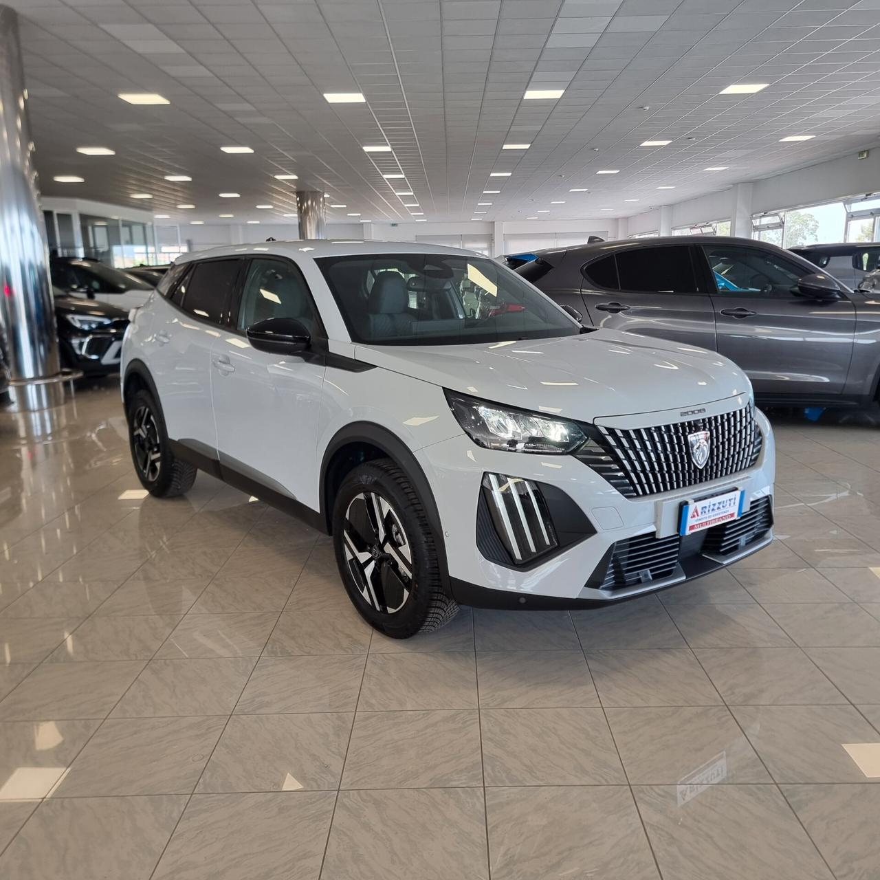 PEUGEOT 2008 ALLURE 1.2 145cv Hybrid e-DCS6 cambio automatico