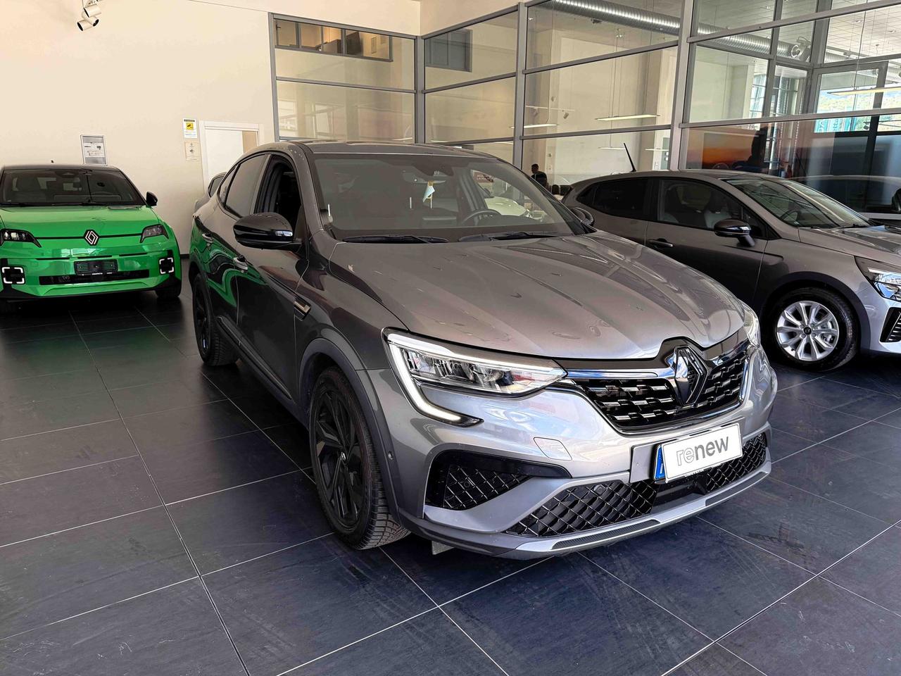 Renault Arkana 1.6 e-tech full hybrid e-tech engineered fast track 145cv