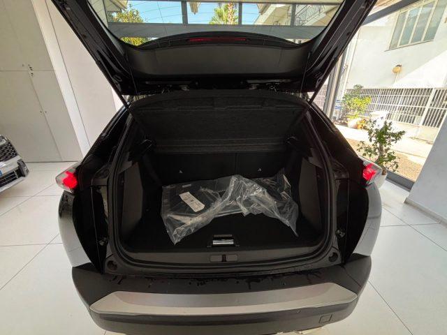 PEUGEOT 2008 Hybrid 145 e-DCS6 GT