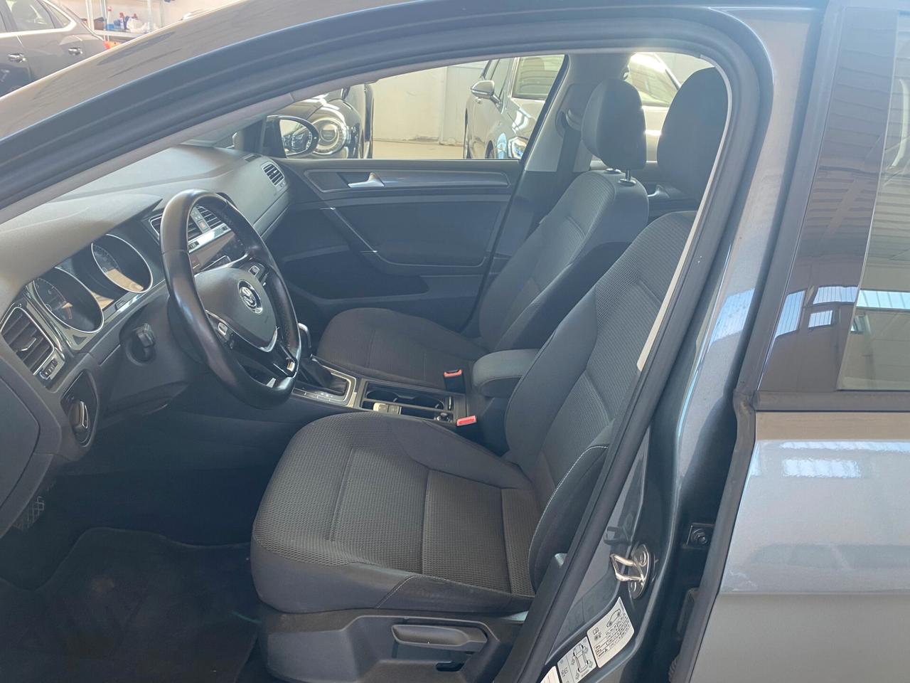 Volkswagen Golf 1.5 TGI DSG 5p. Business BlueMotion Technology