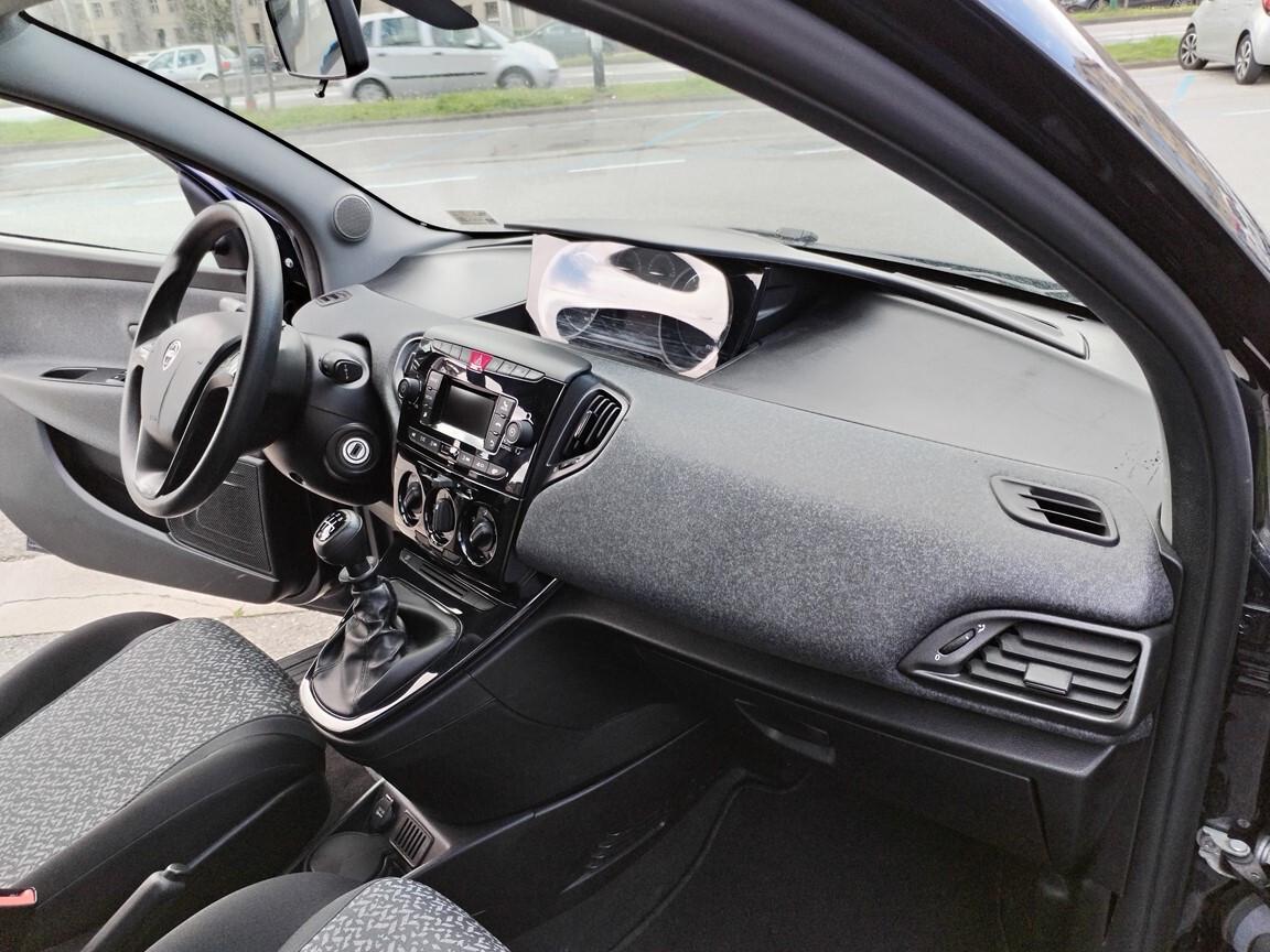 Lancia Ypsilon 1.0 5 p Hybrid Ecochic 110000KM 4/2021 TAGLIANDATA NEOPATENTATI