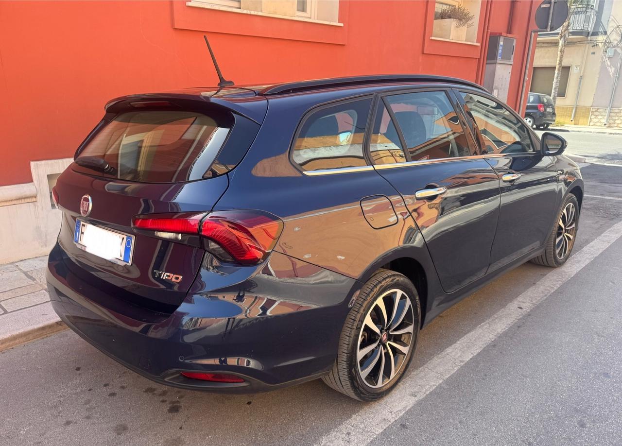 Fiat Tipo 1.6 Mjt S&S SW Lounge