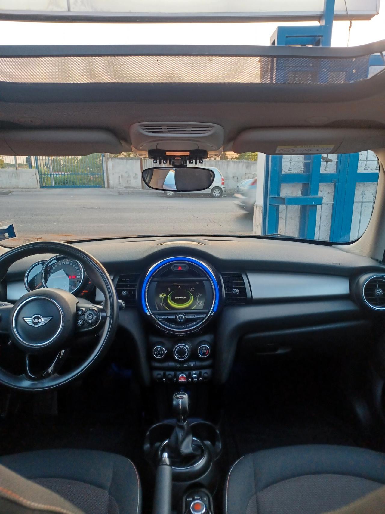 Mini 1.2 Benzina 5 porte Tetto PDC 2015