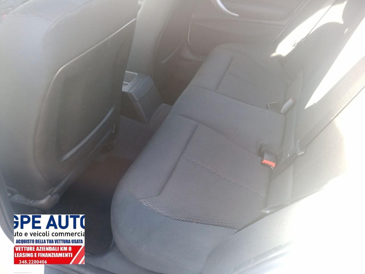 Bmw 116 116i 5p. Urban