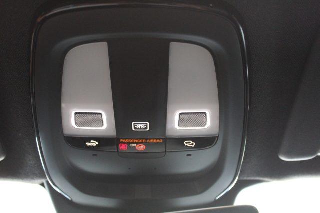 VOLVO XC40 2.0 B3 163 CV DCT Core