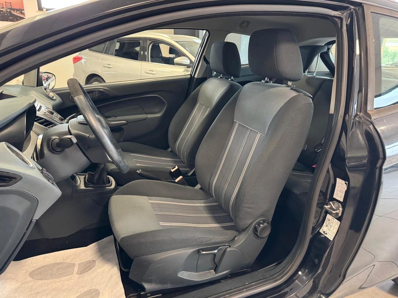 Ford Fiesta 1.2 BENZINA 82CV NEOPATENTATI 2009