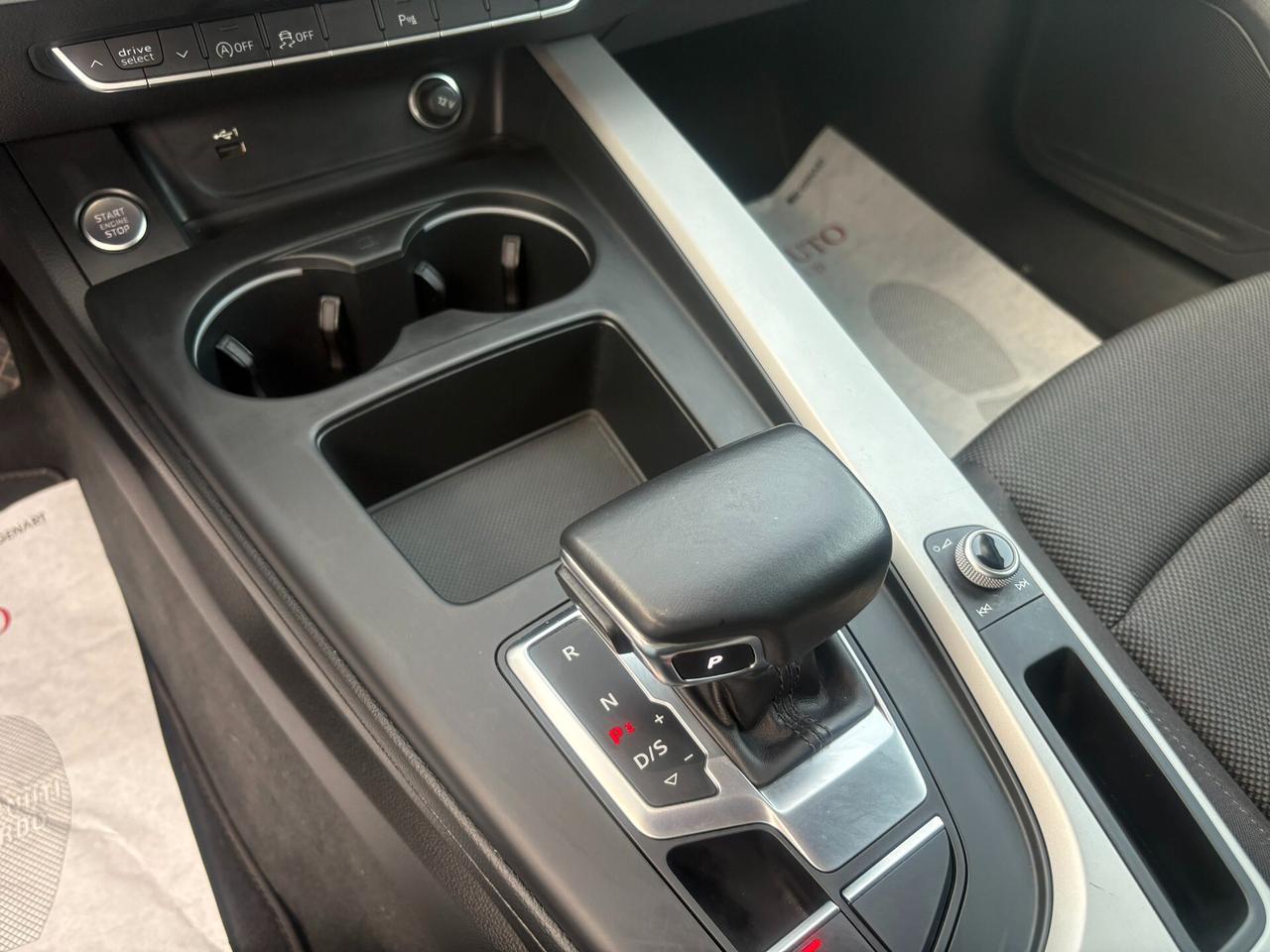 Audi A4 Avant 35 TDI/163 CV S tronic Business Advanced