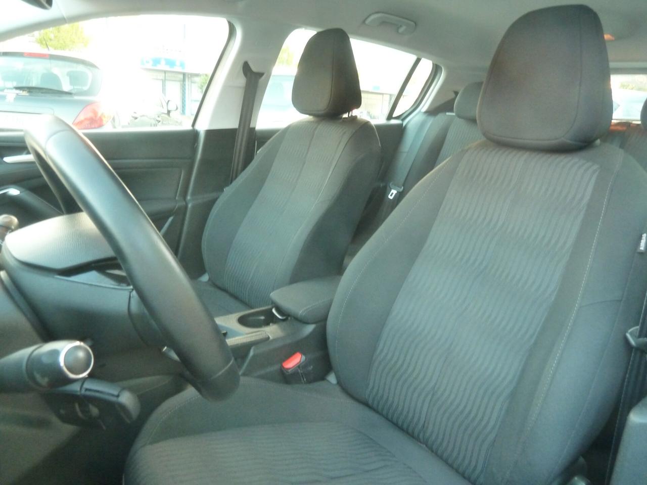 Peugeot 308 1.6 HDi 92 CV Active