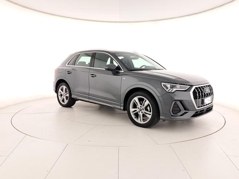 Audi Q3 35 2.0 tdi s line edition s-tronic