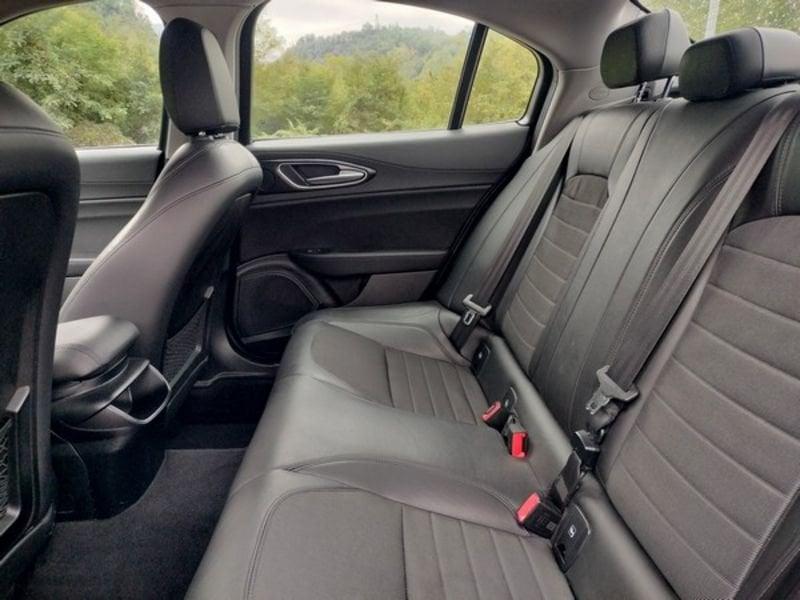 Alfa Romeo Giulia Giulia 2.2 t Super 180cv