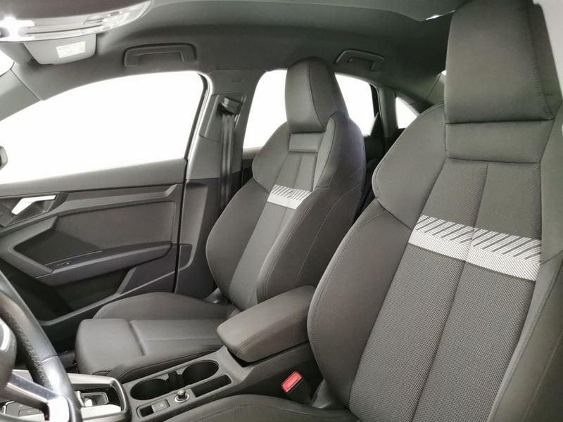 Audi A3 Sedan 35 2.0 tdi S line edition s-tronic