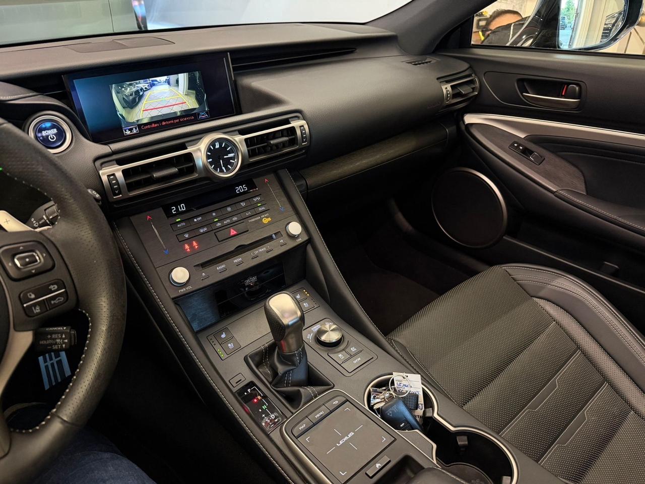 Lexus RC 300h HYBRID F SPORT