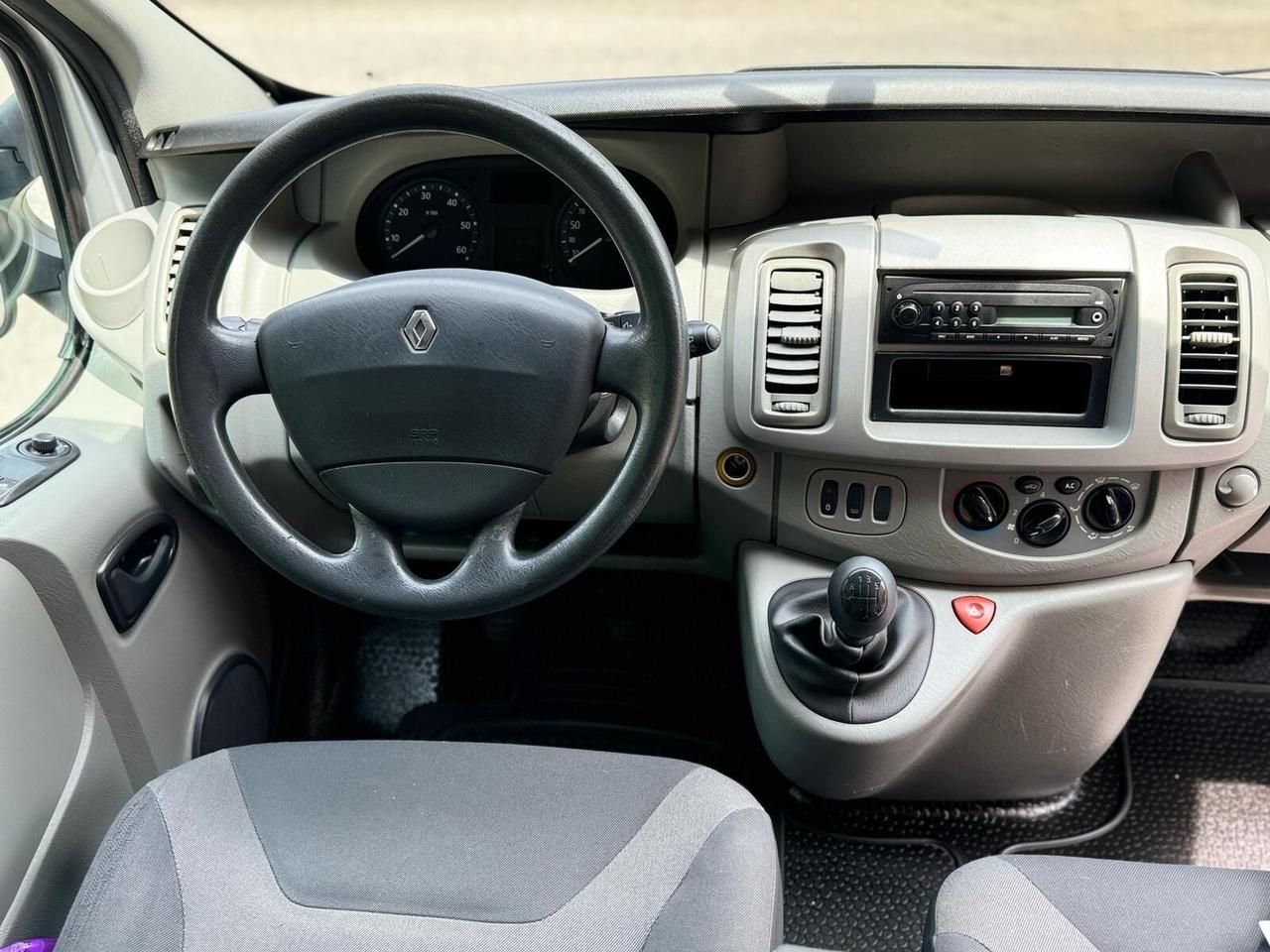 Renault Trafic T27 2.0 dCi/115 PC-TN Passenger Confort