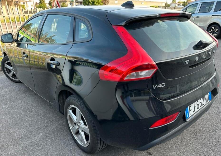 Volvo V40 D2 Business