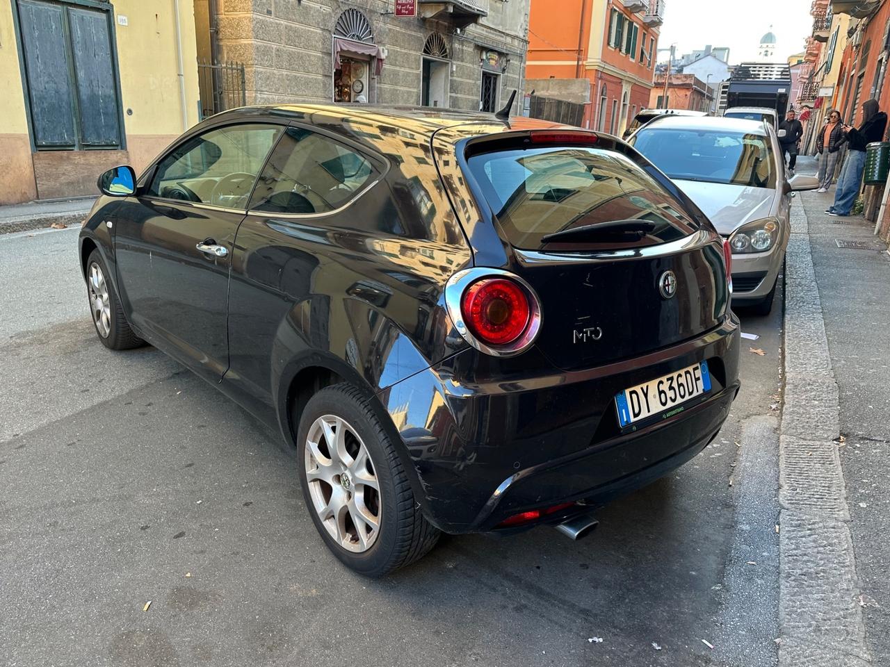 Alfa Romeo MiTo 1.6 JTDm 16V Distinctive Sport Pack