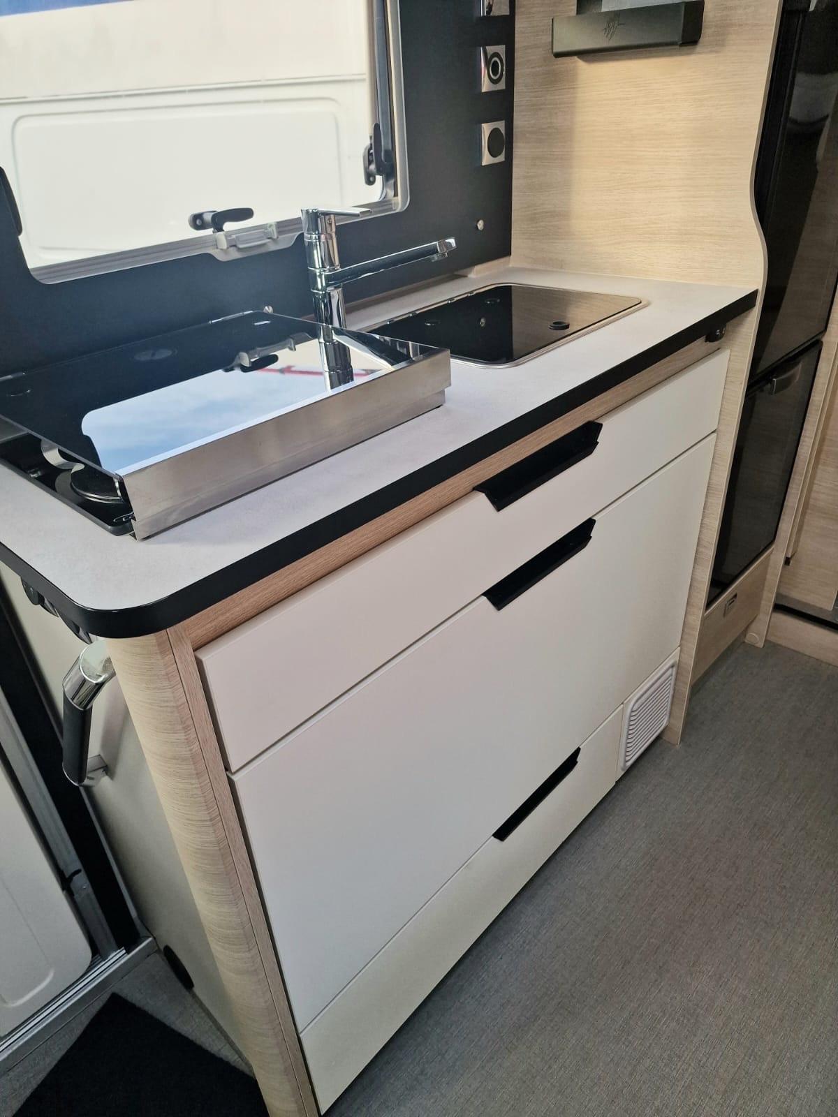 Rapido motorhome del 2023 in saldo 103