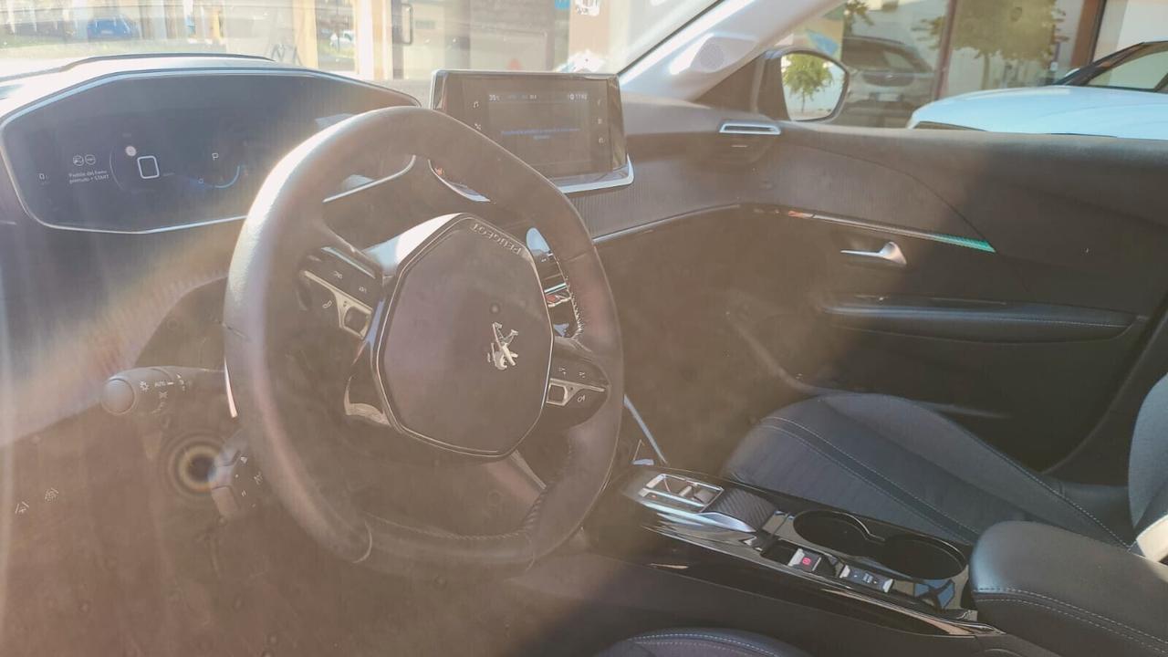 Peugeot 208 PureTech 100 Stop&Start EAT8 5 porte Allure-COME NUOVA POCHISSIMI KM SOLO 37000