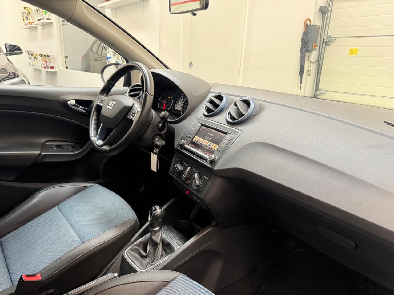 Seat Ibiza 1.4 TDI 90 CV CR 5p. Connect Grey