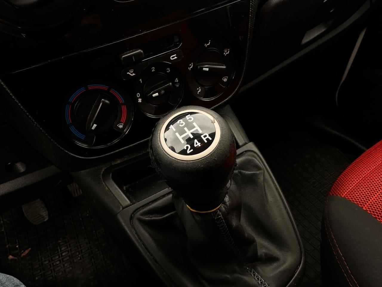 Fiat Qubo 1.3 MJT 75 CV Trekking