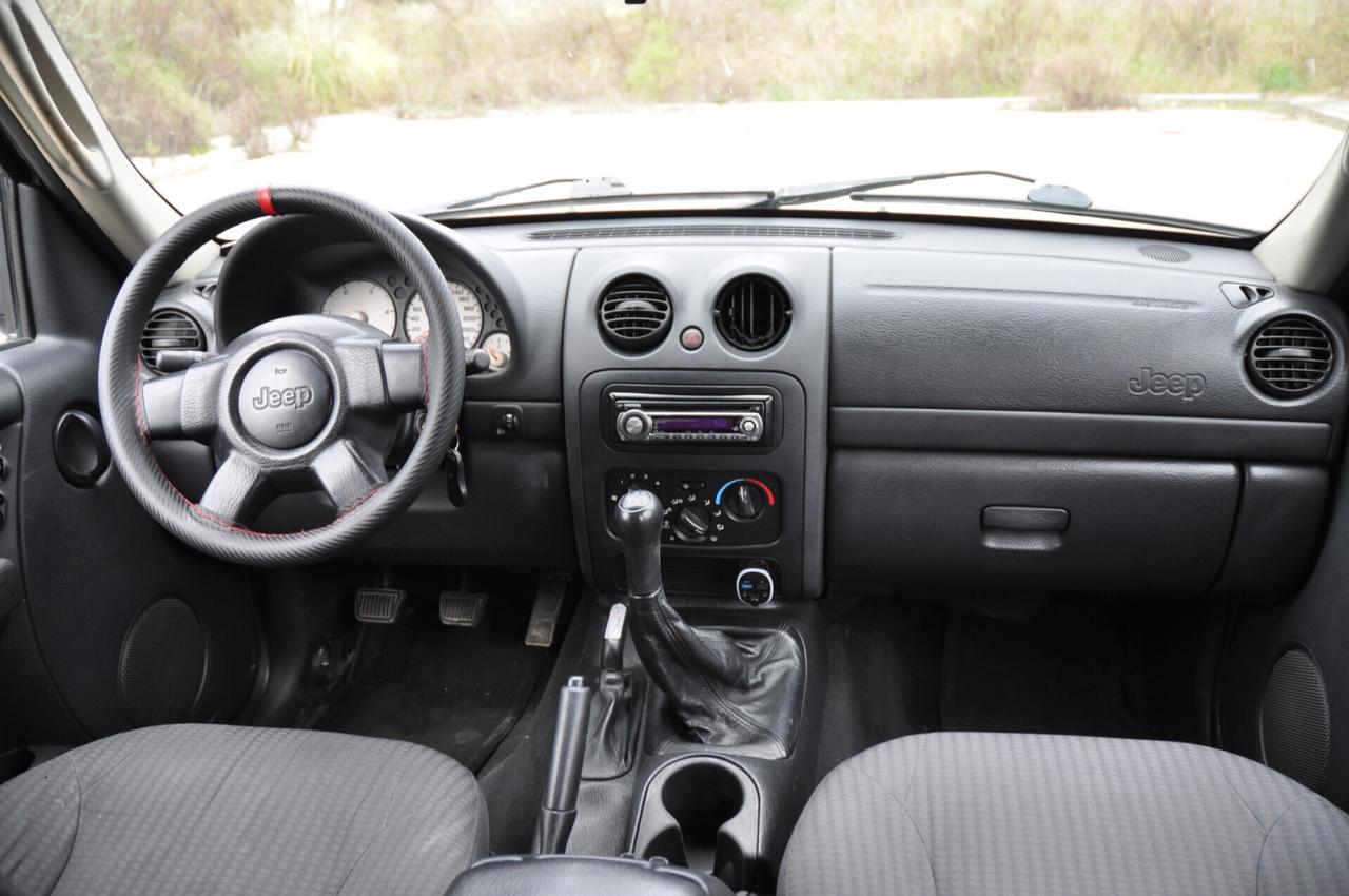 Jeep Cherokee 2.5 CRD Sport