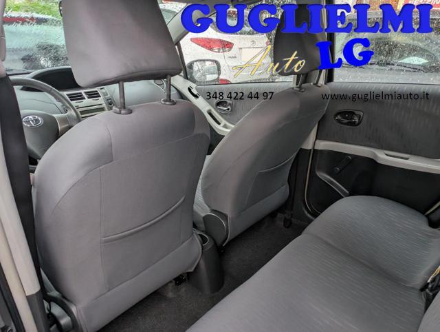 TOYOTA Yaris 1.3 5 porte Sol NEOPATENTATI