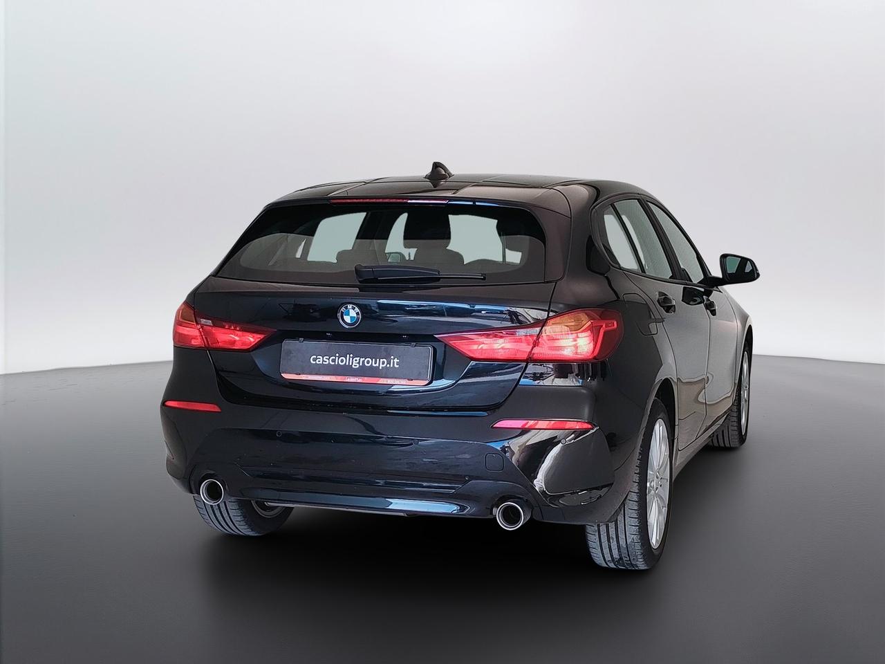 BMW Serie 1 F40 - 118d Business Advantage auto