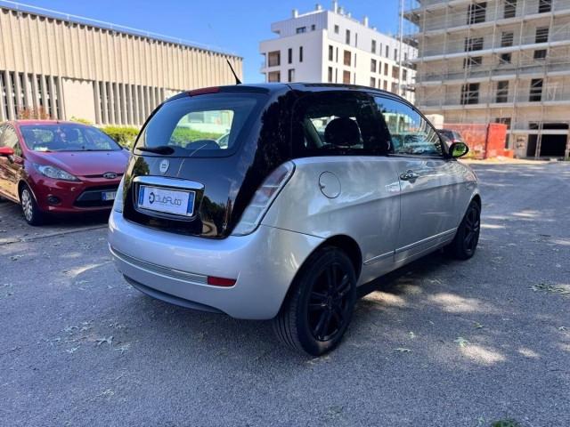 Lancia Ypsilon 1.2 8v ModaMilano