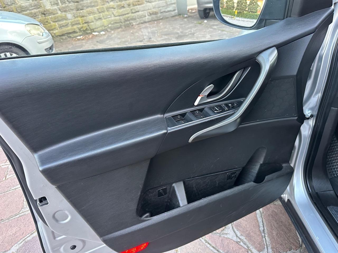 Mahindra XUV500 7 POSTI 2.2 16V AWD W10