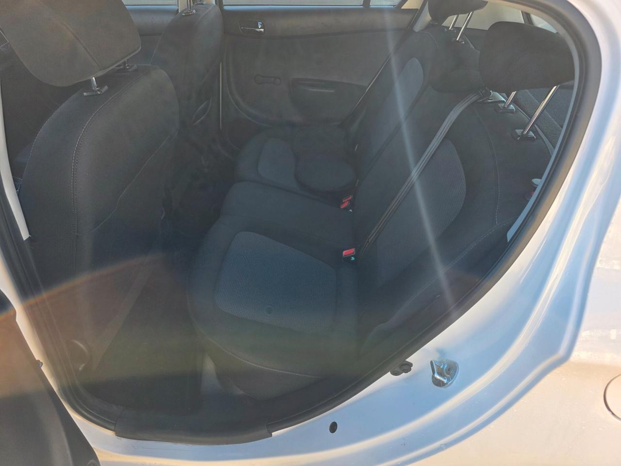 Hyundai i20 1.2 5p. Econext Sound Edition