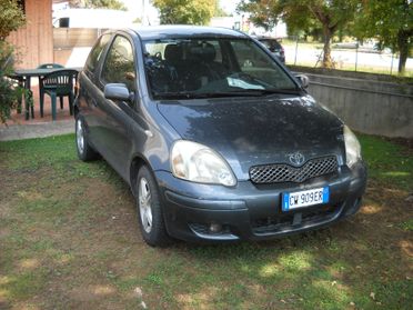 Toyota Yaris 1.0i 16V cat 3 porte Sol