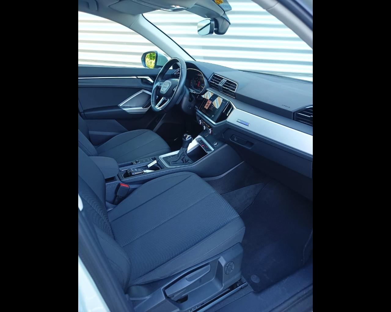 AUDI Q3 SPORTBACK 35 TDI S-TRONIC S LINE EDITION