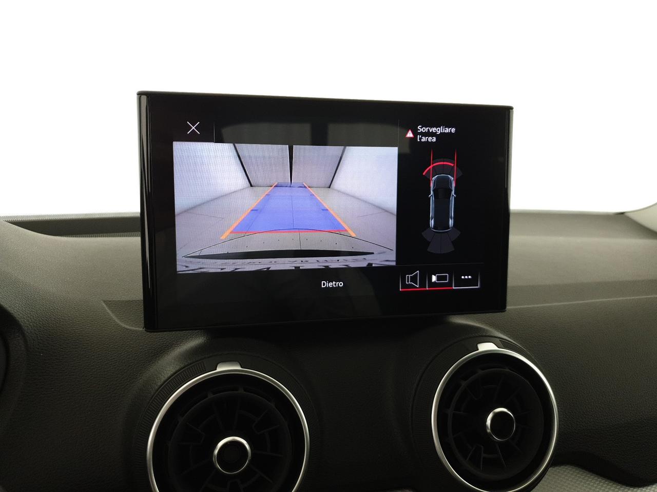 30TFSI 116CV Business Advanced