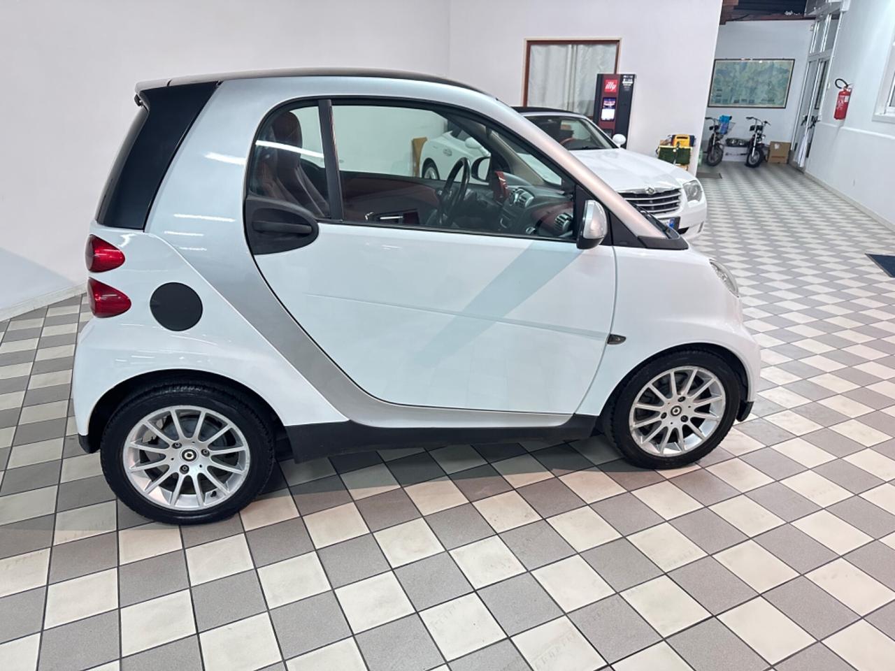Smart ForTwo 1000 52 kW coupé passion