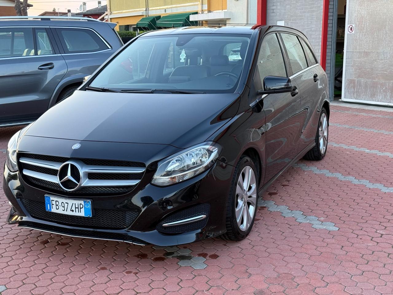 Mercedes-benz B 180 d Executive - Neopatentati