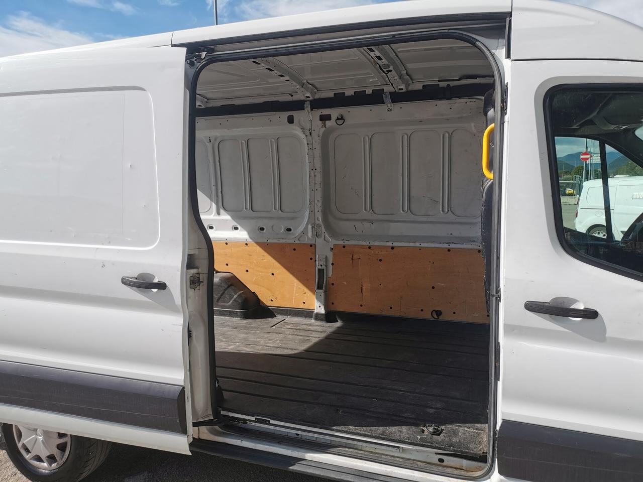 Ford Transit 2.0 DIESEL /OK PERMUTE / UNICO PROPRIETARIO