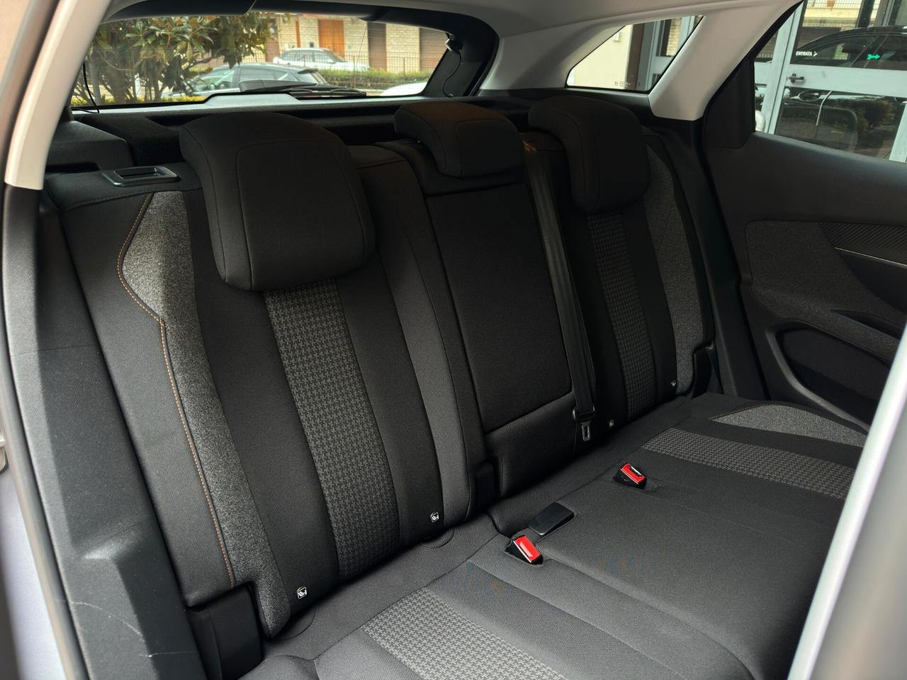 Peugeot 3008 1.5 BlueHDi 130 cv S&S EAT8 Active