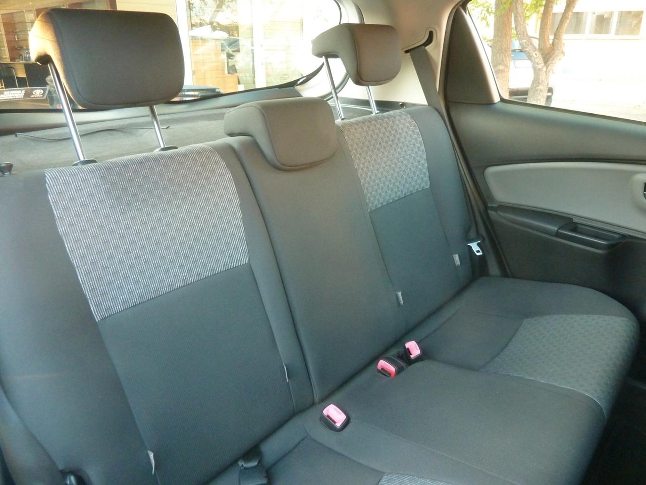 Toyota Yaris 1.0 5 p. OK Neopatentati