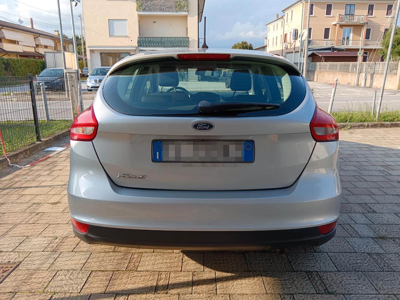 Ford Focus 1.6 120 CV GPL Titanium