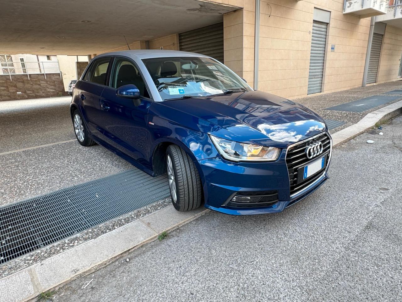 Audi A1 SPB 1.6 TDI 116 cv S-Line Neopatentati